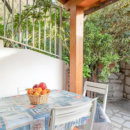 Simona Giardino Apartamento Fetovaia